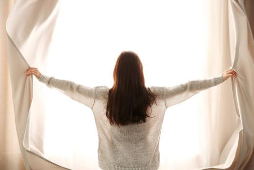 5 Simple Ways to Naturally Deodorize Your Space - Escents 